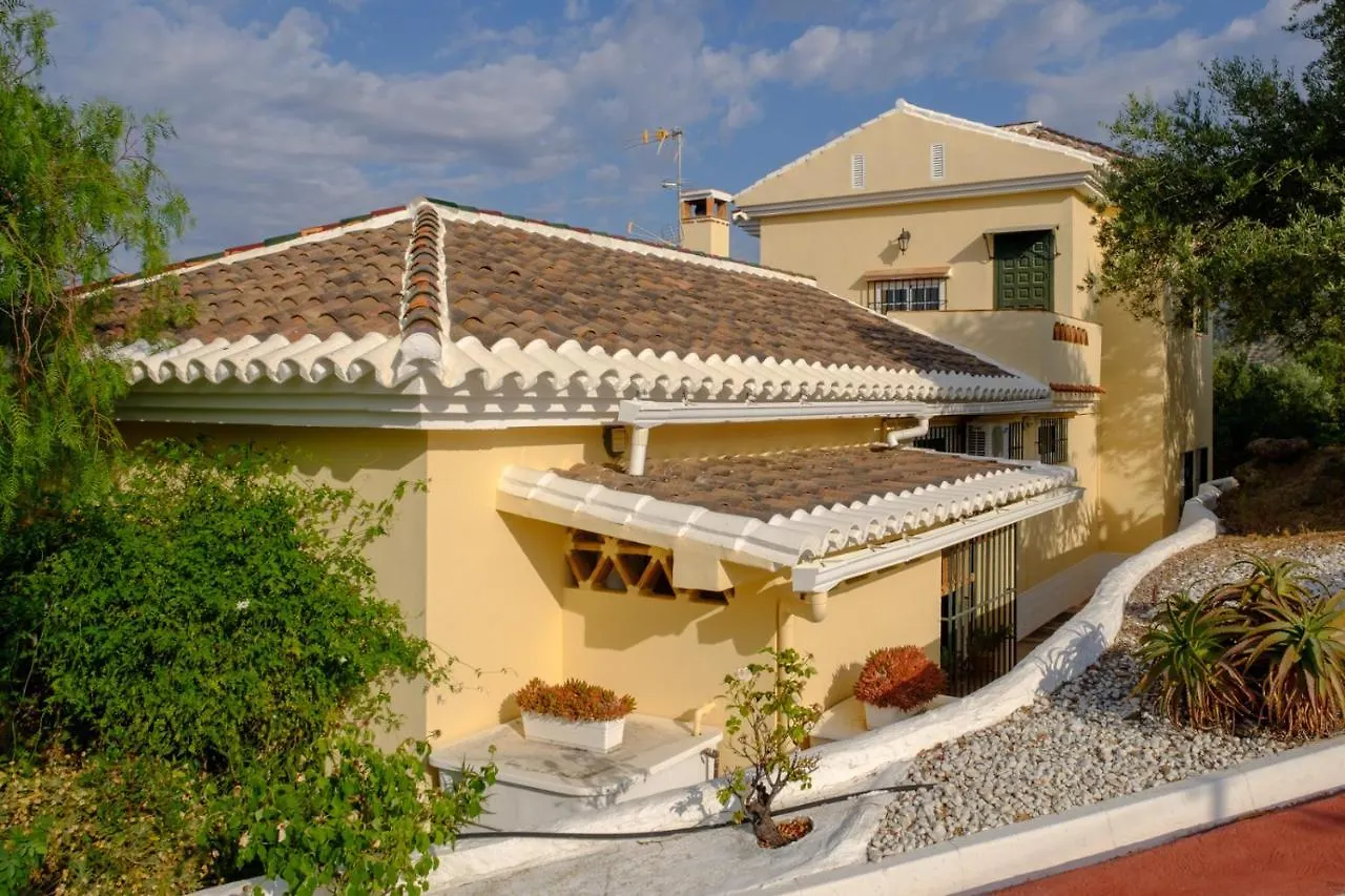 Finca Gordo Riogordo Bed & Breakfast